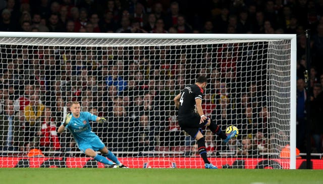 Luka Milivojevic started the Crystal Palace comeback as he converted a VAR-awarded penalty.