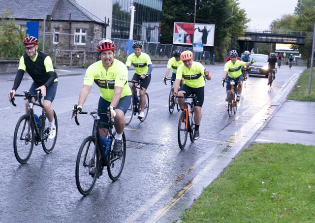 Riders setting off from Murrayfield