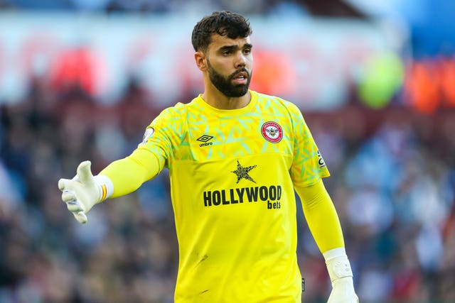 Brentford goalkeeper David Raya gestures