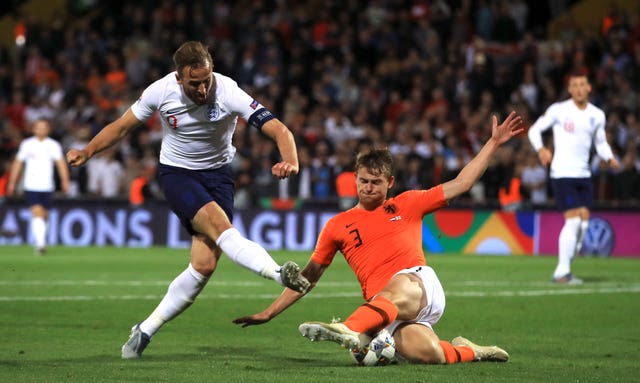 Kane and England were beaten by Holland
