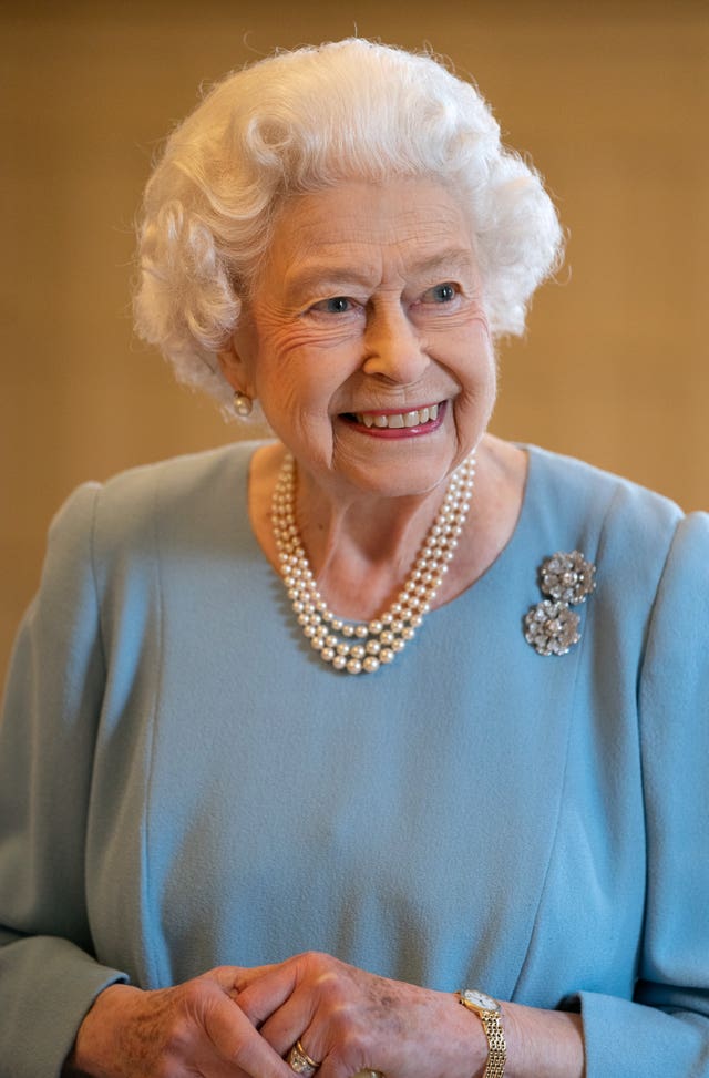 Queen Elizabeth II tests positive for Covid-19