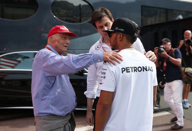 Hamilton talks with Lauda and Wolff after qualifying at the Circuit de Monaco in May 2016 