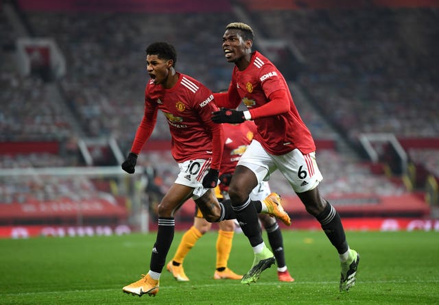 Marcus Rashford's late goal helped Manchester United move up to second in the table
