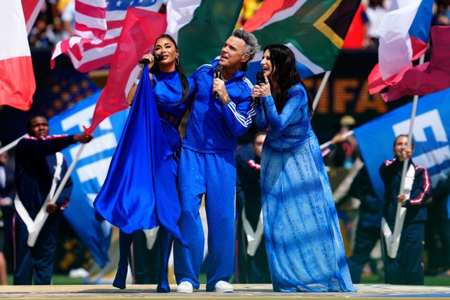 Nicole Scherzinger, Robbie Williams and Laura Pausini