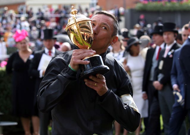 Frankie Dettori with the Gold Cup