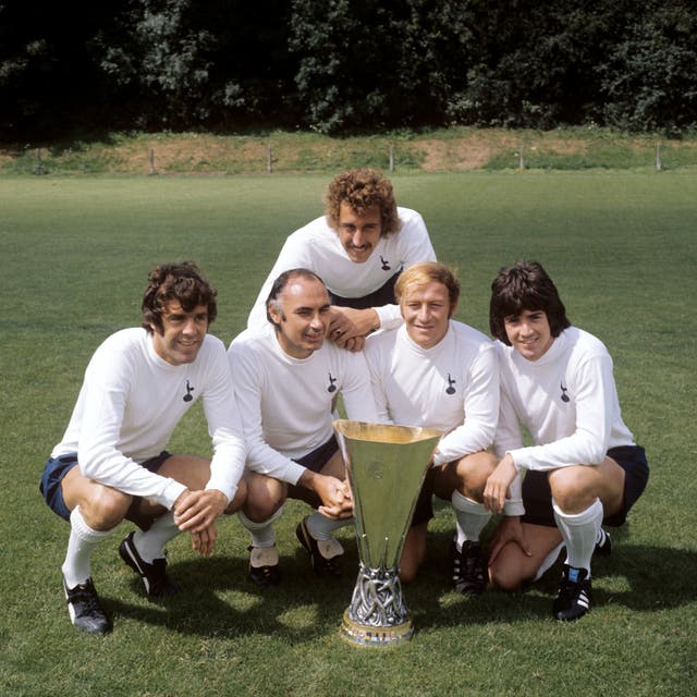 Tottenham players with UEFA Cup trophy