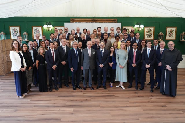 King meets with AI sector leaders