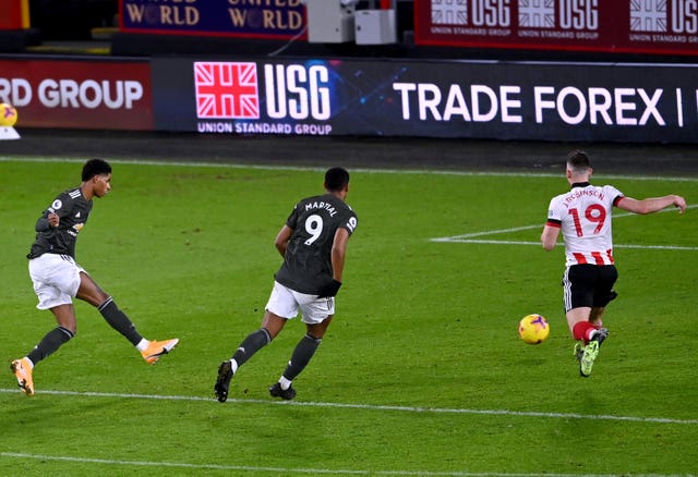 Marcus Rashford hits brace as Manchester United continue perfect away record