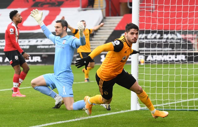 Controversial penalty helps Wolves fight back to beat Southampton