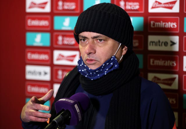Scott Parker says two days’ notice for rearranged Spurs match is ‘scandalous’ PLZ Soccer Scott Parker says two days’ notice for rearranged Spurs match is ‘scandalous’ PLZ Soccer