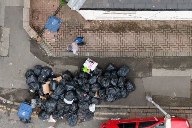 Birmingham refuse workers strike