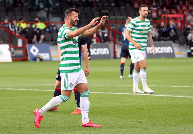 Albian Ajeti celebrates his third Celtic goal 