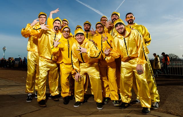 Darts fans dressed as Ali G