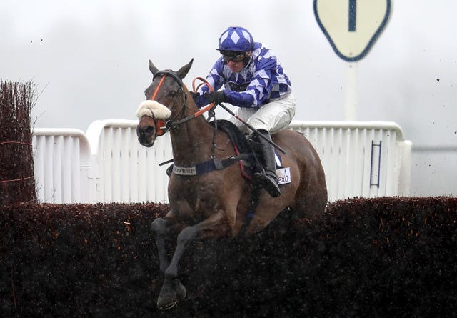 Does He Know tops the market for the Ultima Handicap Chase