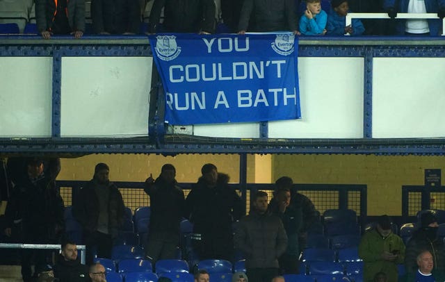 Everton are now level on points with bottom side Southampton