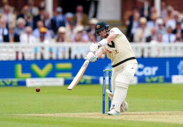 Steve Smith put the pressure back on England