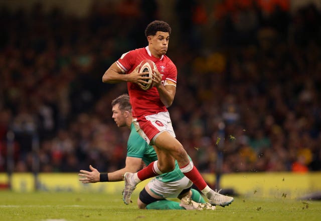 Wales wing Rio Dyer