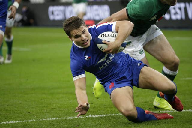 Antoine Dupont led France to a 35-27 victory against Ireland but could only finish as runners-up