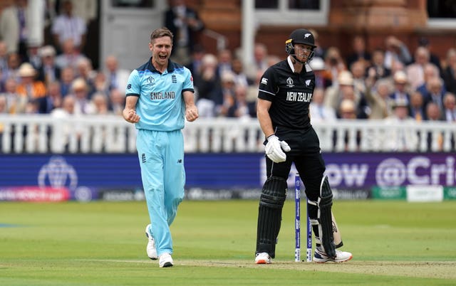 England started brightly in the final, with Chris Woakes trapping Martin Guptill lbw to get England off the mark