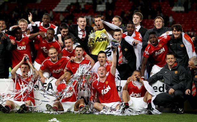 Tunnicliffe (front row, third from right) and Pogba (second row, second from right) played in the same Youth Cup winning team at Manchester United.