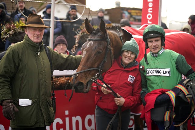 Willie Mullins with El Fabiolo and Paul Townend after winning the Hilly Way Chase at Cork 