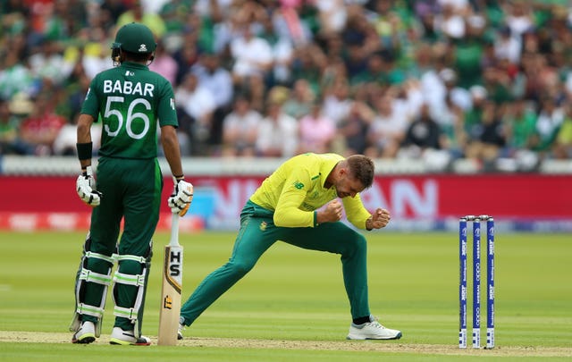 Aiden Markram celebrates taking the wicket of Pakistan’s Mohammad Hafeez