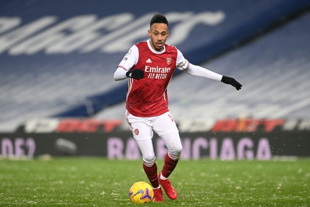 Ole Gunnar Solskjaer backs strikers to rediscover form after fresh title setback