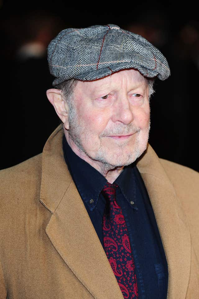 Nicolas Roeg dies