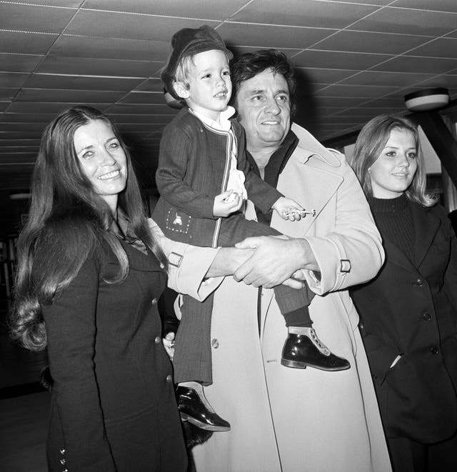 Johnny Cash and family – London Airport – 1972