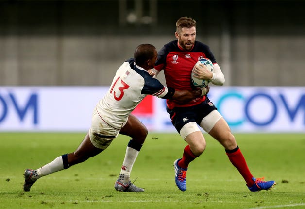 England’s Elliot Daly (right) resolved an issue with Henry Slade