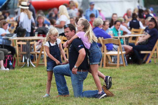 Peter Phillips played with his children Isla and Savannah