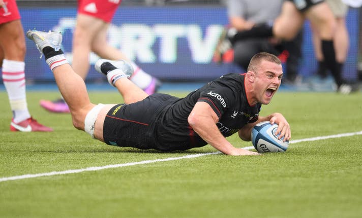 Saracens' Ben Earl scored a hat-trick of tries against Harlequins