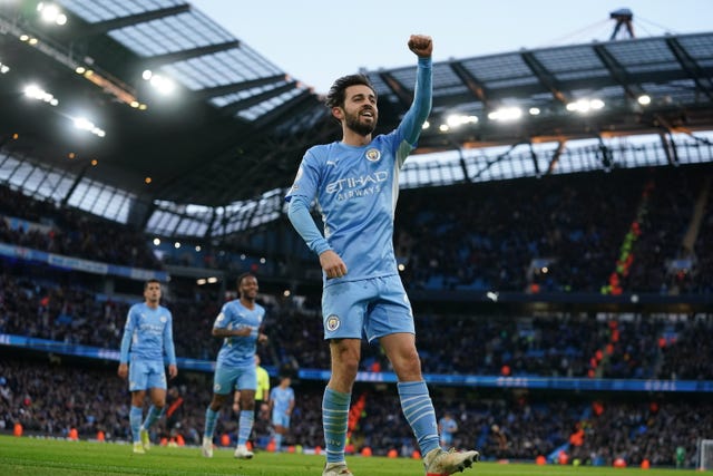 Raheem Sterling on target as Manchester City cruise to victory over Everton