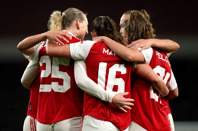 Arsenal celebrate Stina Blackstenius' goal