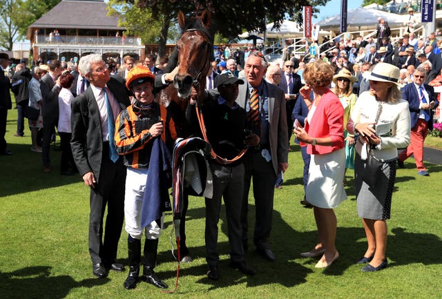 Telecaster with delighted winning connections - will he be supplemented for the Derby