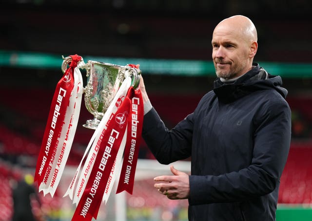 Erik Ten Hag with the Carabao Cup