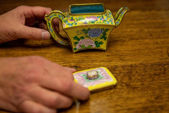 Imperial Chinese Teapot sale