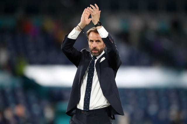 Harry Maguire thanks Gareth Southgate for support amid calls for new deal PLZ Soccer Harry Maguire thanks Gareth Southgate for support amid calls for new deal PLZ Soccer