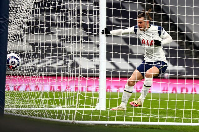 Harry Kane and Gareth Bale at the double as Tottenham hit four past Palace