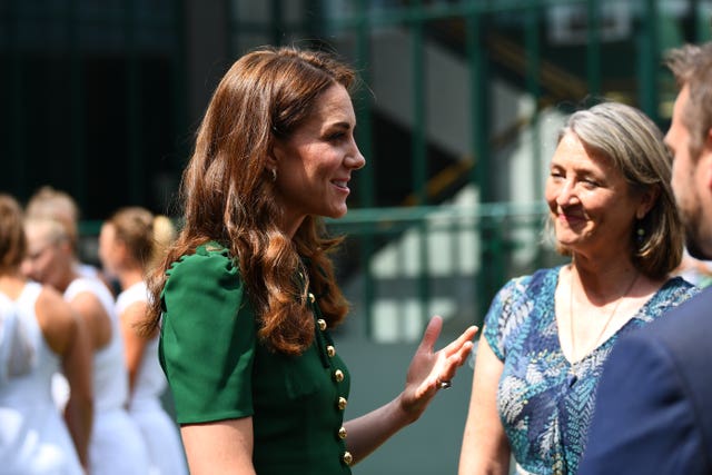 Kate meets Marion Regan from Hugh Lowe Farm, supplier of Wimbledon strawberries