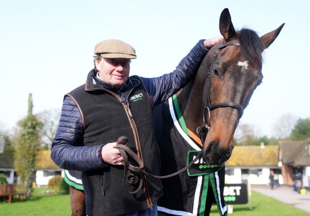 Nicky Henderson with Constitution Hill at Seven Barrows 