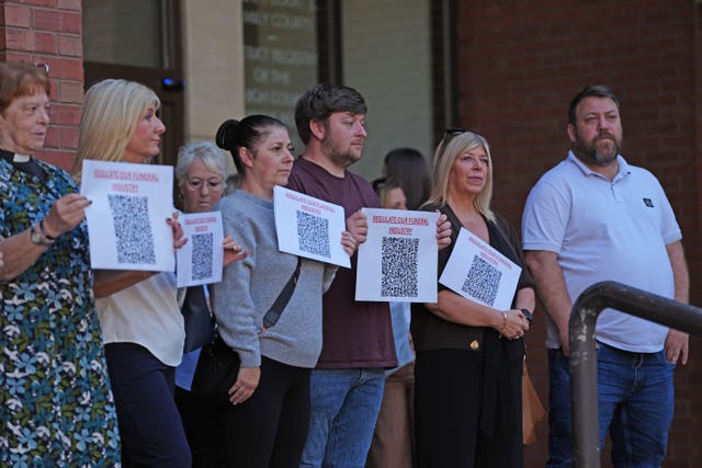 Demonstration outside court