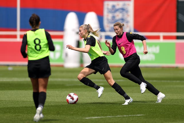 Williamson in action during Tuesday's session (Bradley Collyer/PA).