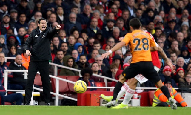 Arsenal manager Unai Emery on the touchline