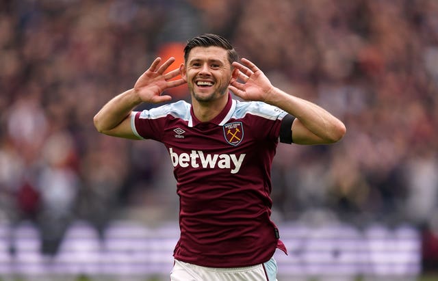 Aaron Cresswell celebrates his goal