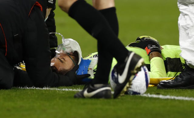 Rui Patricio receives oxygen after being injured against Liverpool
