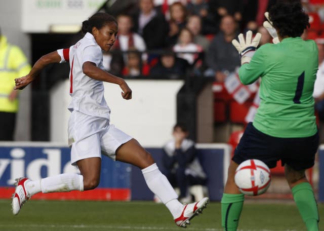 Whelan says an encounter when she was young with former England winger Rachel Yankey was