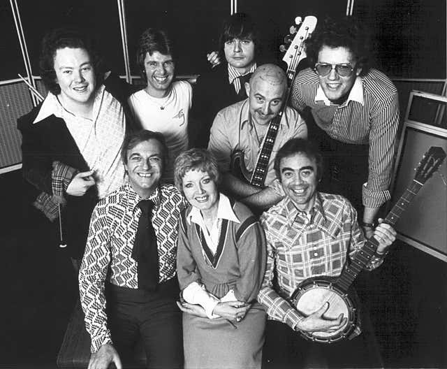 News Huddlines old line-up