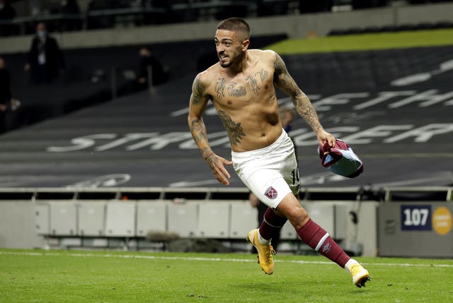 Manuel Lanzini was also pictured at the gathering