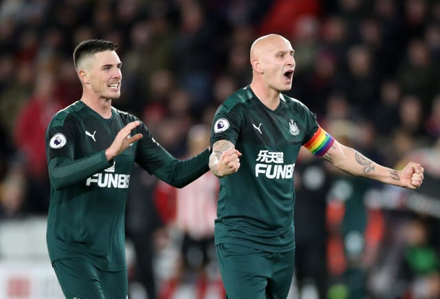 Newcastle United’s Jonjo Shelvey celebrates scoring